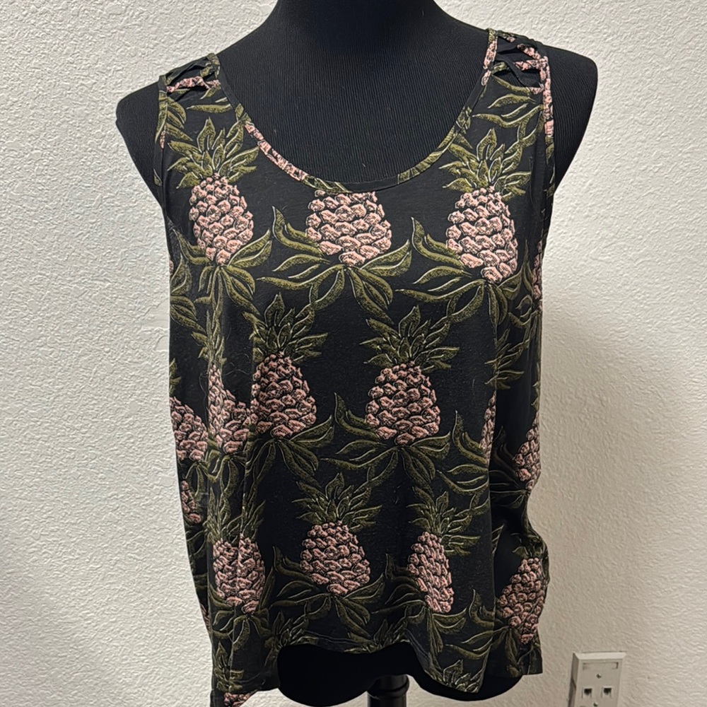 H&M Black Pineapple Print Tank Top